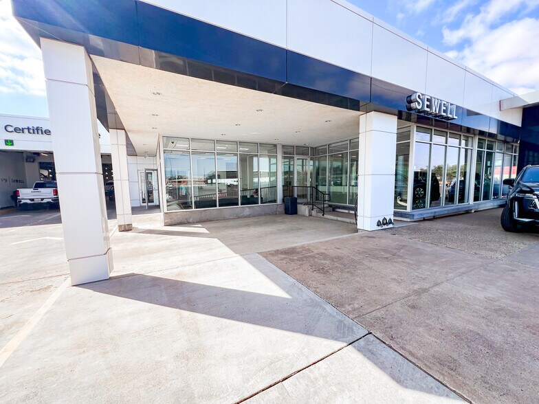 More Photos Of 3205 W Wall St, Midland Auto Dealership For Sale