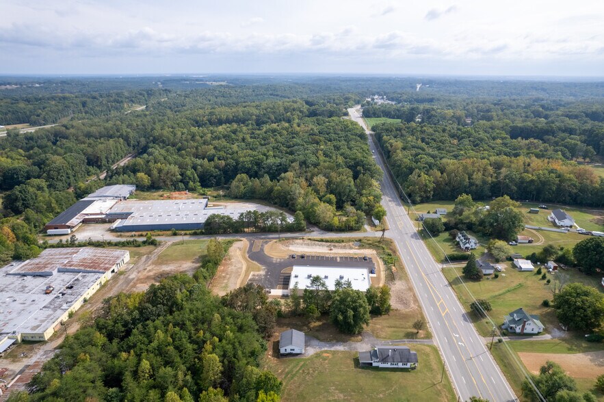More Photos Of 4682 U S Highway 29, Blairs Storefront For Sale