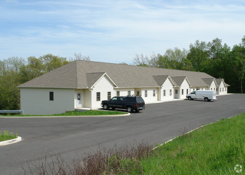More Photos Of 57 Ozick Dr, Durham Showroom For Lease