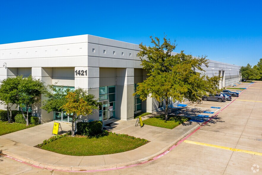 More Photos Of 1461 S Belt Line Rd, Coppell Unknown For Lease