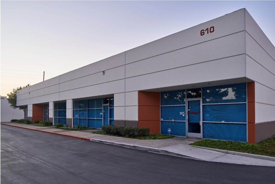 More Photos Of 600 S Grand Ave, Santa Ana Unknown For Lease