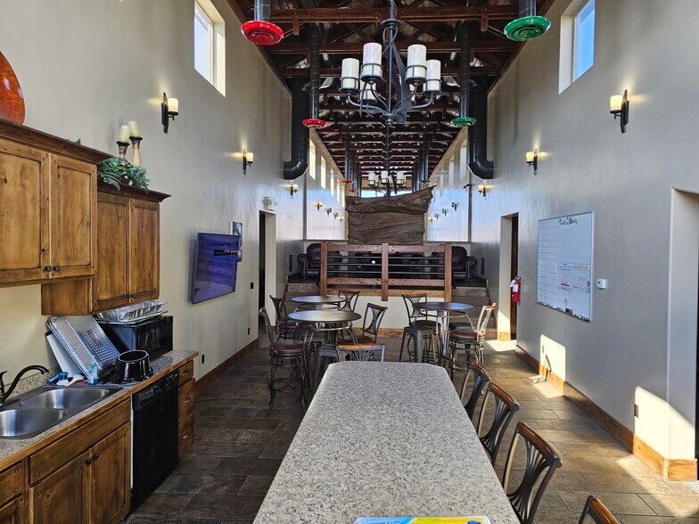 More Photos Of 58 N 1100 W, Payson Flex For Sale