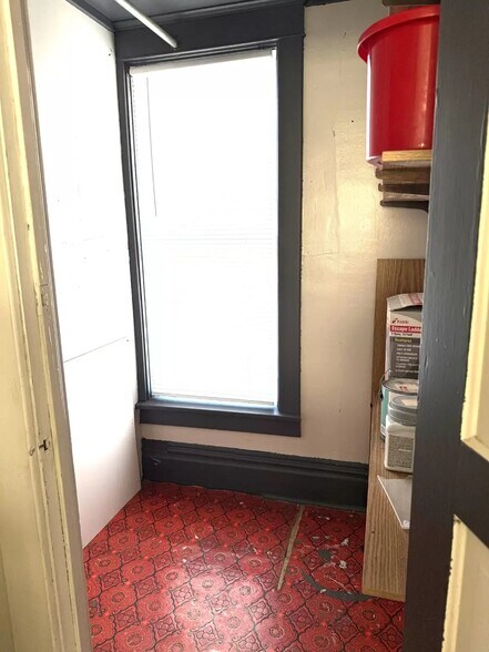 More Photos Of 840 S 3rd Ave, Wausau Storefront Retail Residential For Sale
