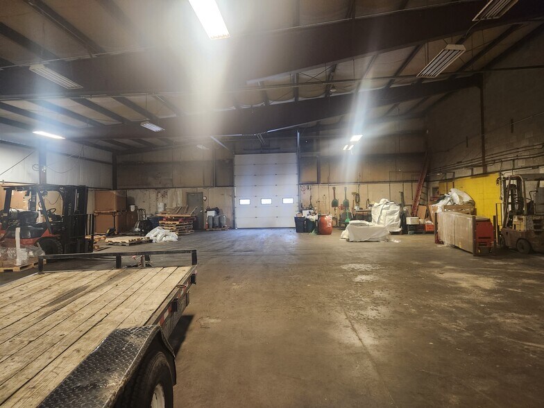 More Photos Of 931 John Stark Hwy, Newport Industrial For Sale