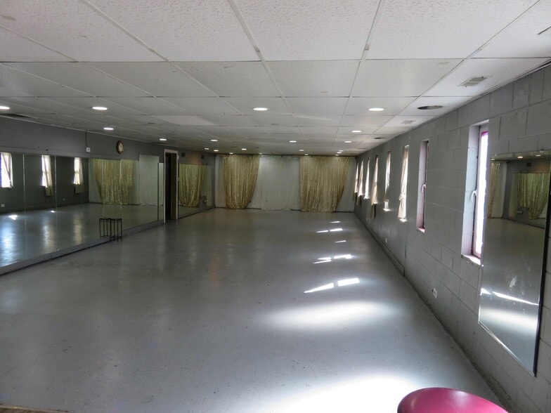 More Photos Of 7215-7225 Lowell Blvd, Westminster Freestanding For Sale