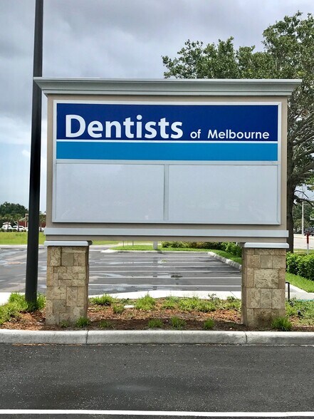 More Photos Of 6455 N Wickham Rd, Melbourne General Retail For Lease