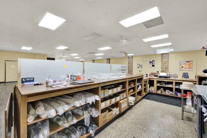 More Photos Of 830 Main St, Red Bluff Freestanding For Sale