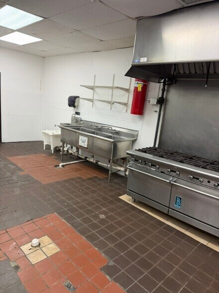 More Photos Of 6500 NW Atlantic Blvd, Margate Unknown For Lease