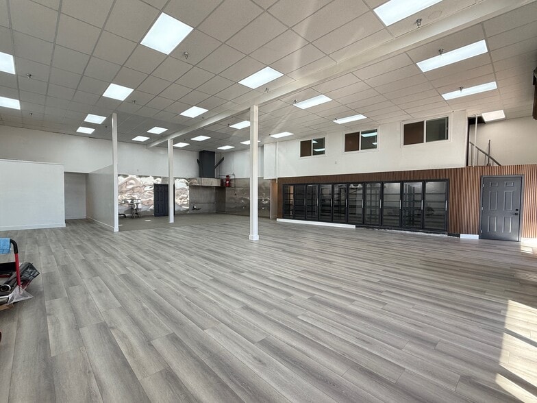 More Photos Of 1933 E Gage Ave, Los Angeles Storefront Retail Office For Lease
