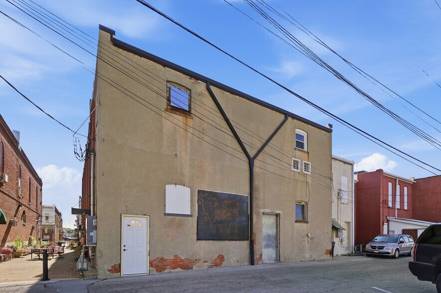 More Photos Of 209 N Main St, Delphos Restaurant For Sale
