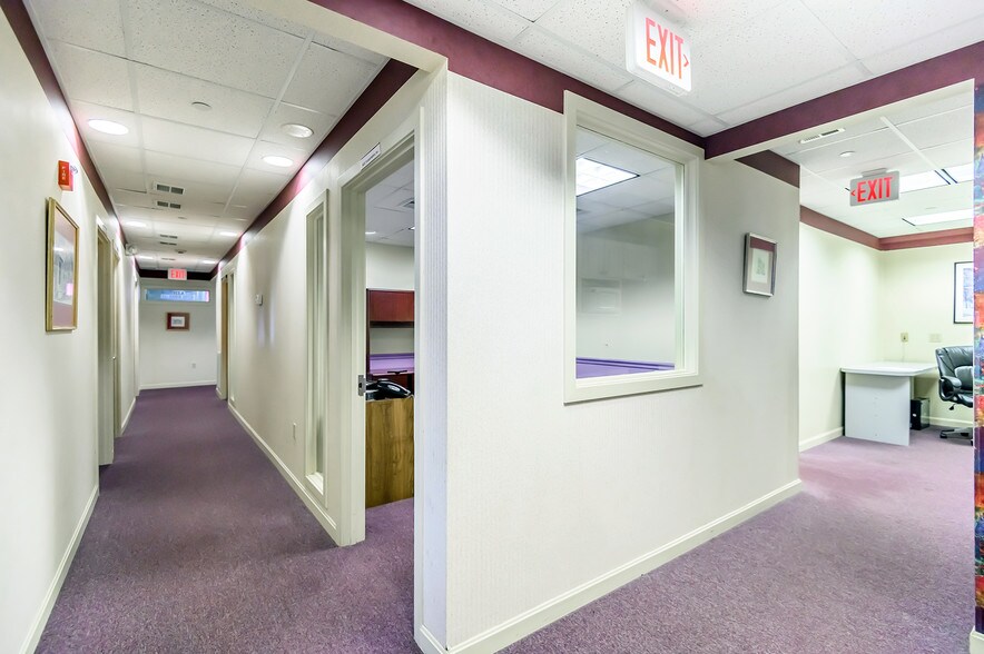 More Photos Of 630 Park St, Stoughton Office For Lease