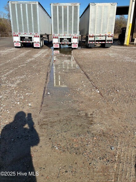 More Photos Of 141 Knobbs Creek Dr, Elizabeth City Industrial For Sale
