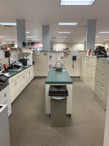 More Photos Of 258-260 E Garrison Blvd, Gastonia Storefront Retail Office For Lease