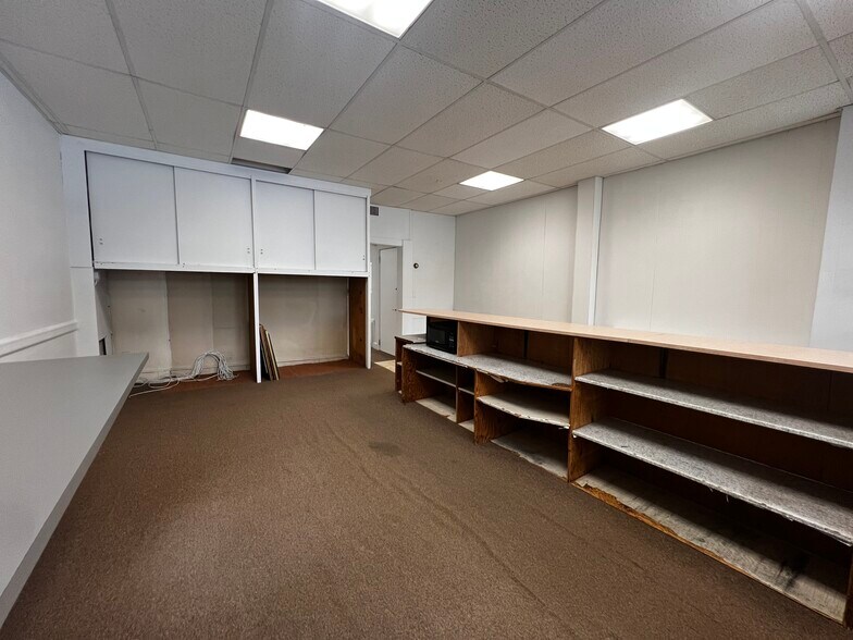 More Photos Of 37 E Main St, Oyster Bay Office Residential For Lease