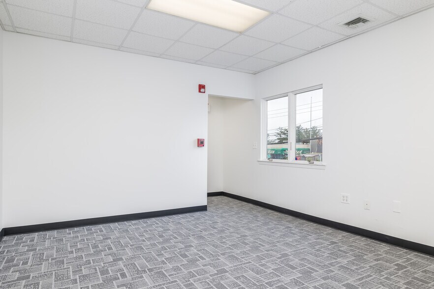 More Photos Of 2400 Hempstead Tpke, East Meadow Medical For Lease