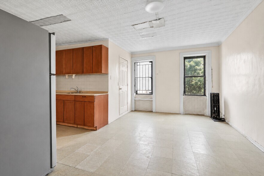 More Photos Of 175 E 117th St, New York Apartments For Sale