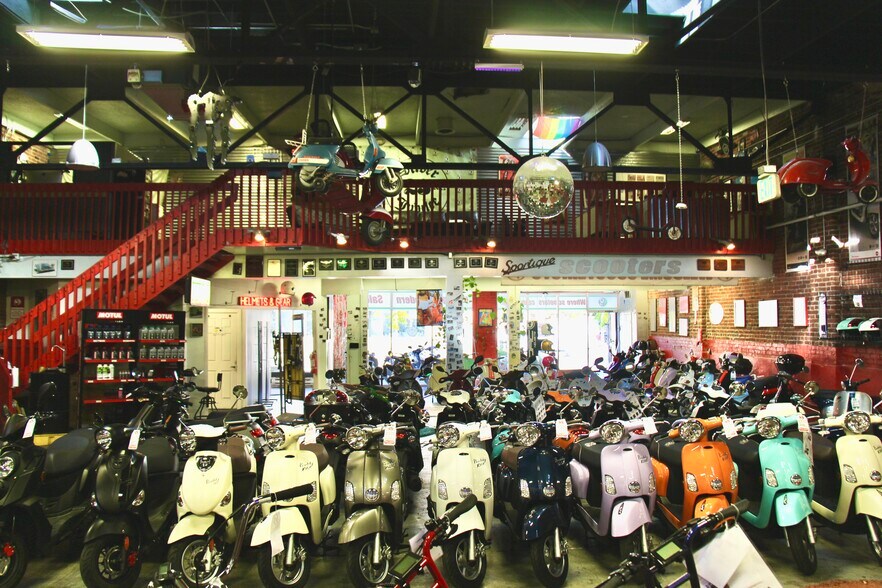 More Photos Of 154-160 S Broadway, Denver Storefront For Lease