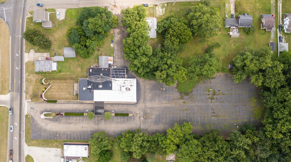 More Photos Of 4210 12th St NW, Canton Restaurant For Sale