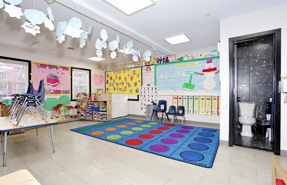More Photos Of , Spring Valley Office For Sale