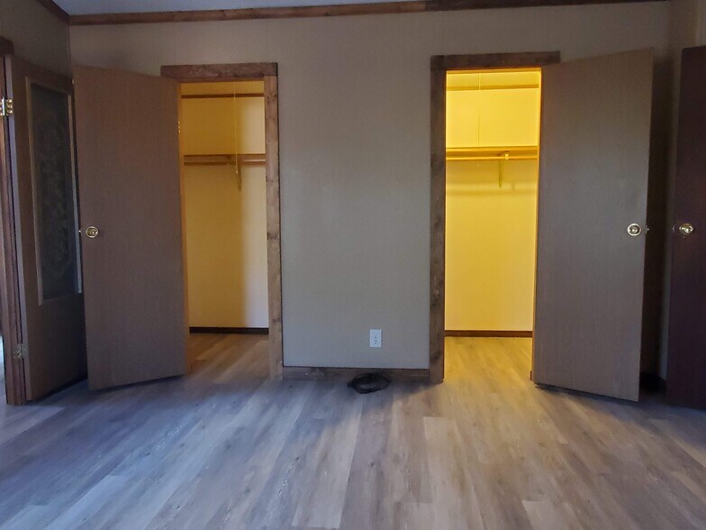 More Photos Of 138 Grey Moss Ct, Ingram Apartments For Sale