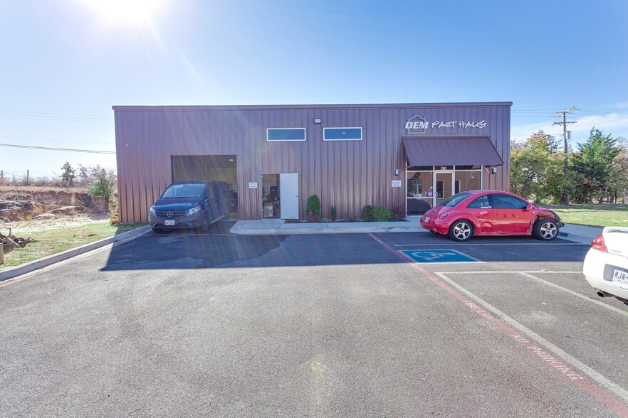 More Photos Of 416 Commerce St, Azle Storefront Retail Office For Sale