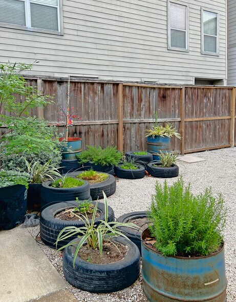 More Photos Of 1224 Houston Ave, Houston Loft Creative Space For Lease