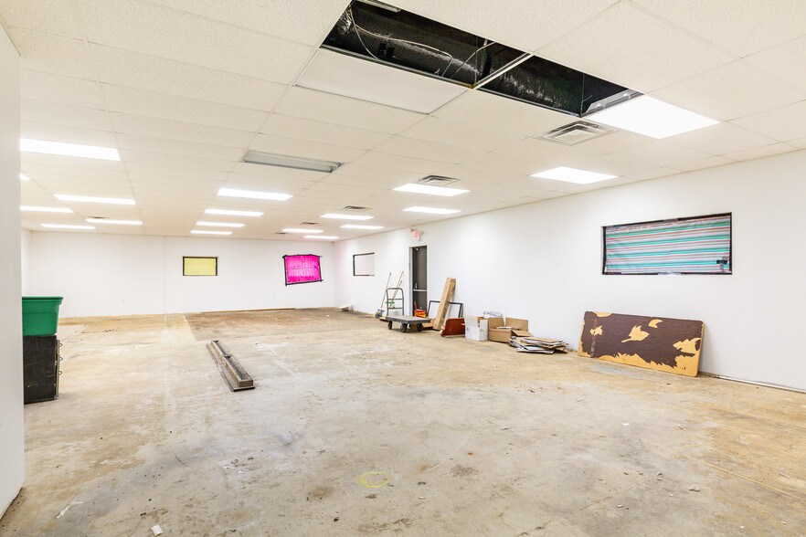 More Photos Of 11485 N Territorial Rd, Dexter Freestanding For Sale