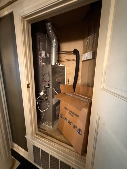 More Photos Of 4645 Tinker Diagonal St, Oklahoma City Loft Creative Space For Sale