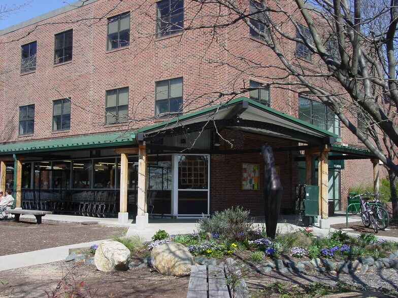 More Photos Of 200-310 N Greensboro St, Carrboro Unknown For Lease