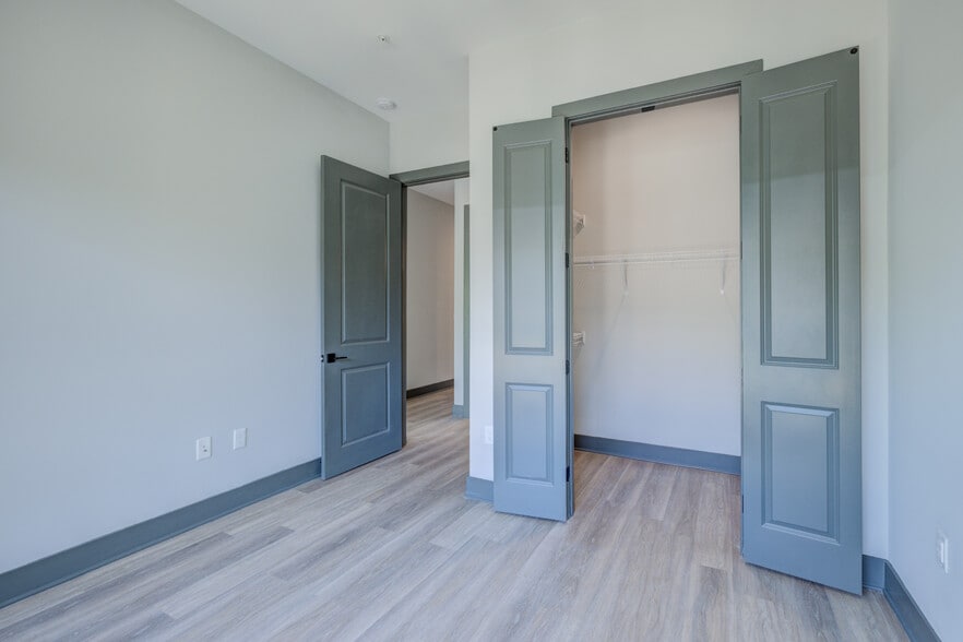 More Photos Of 352 S Walker St, Cary Apartments For Lease