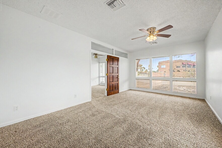 More Photos Of 8038 E Almeria Rd, Scottsdale Office For Sale