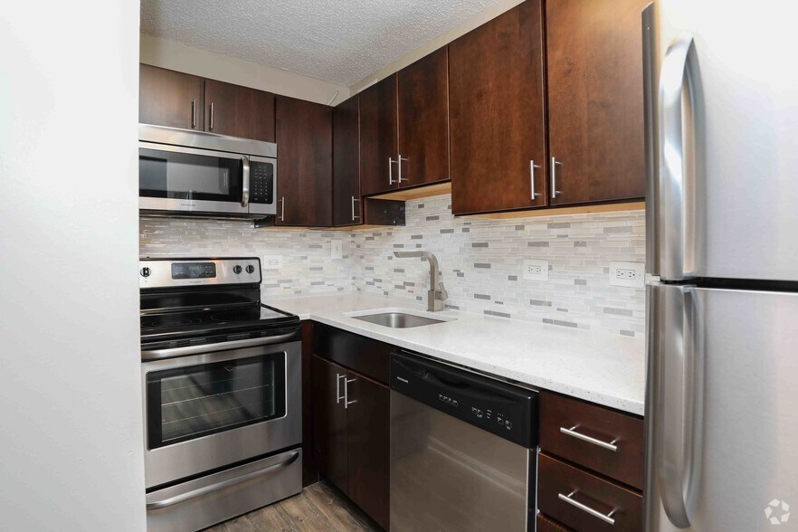 More Photos Of 1350 Beverly Rd, McLean Apartments For Lease