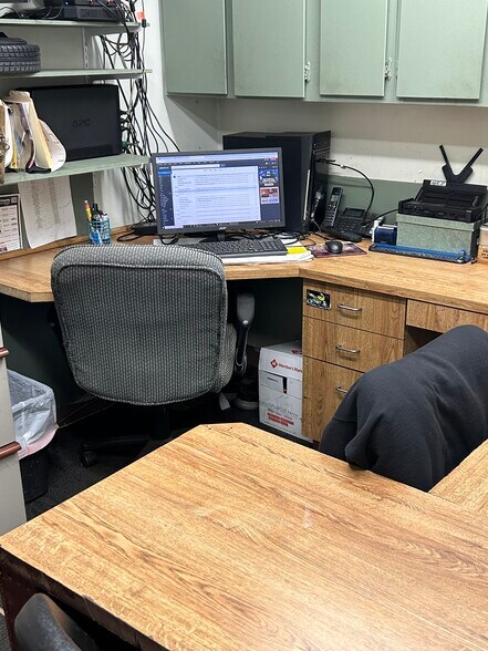 More Photos Of 7611-7615 Rickenbacker Dr, Gaithersburg Flex For Lease