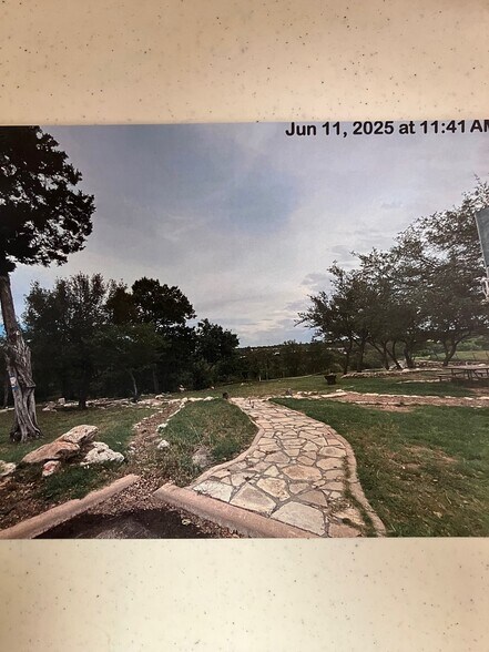 More Photos Of 220 Foremost Dr, Austin Schools For Lease