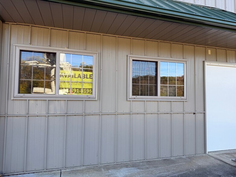 More Photos Of 2803 W Lamar Alexander Pky, Friendsville Industrial For Lease