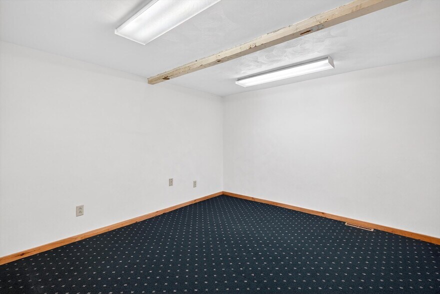 More Photos Of 210 E 5th Ave, Tarentum Office For Sale