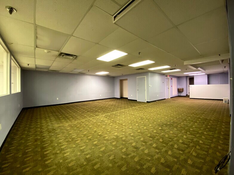 More Photos Of 208-210 Grant St, Pittsburgh Medical For Lease