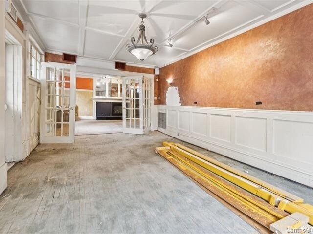 More Photos Of 69 Rue Laurier, Gatineau Restaurant For Lease