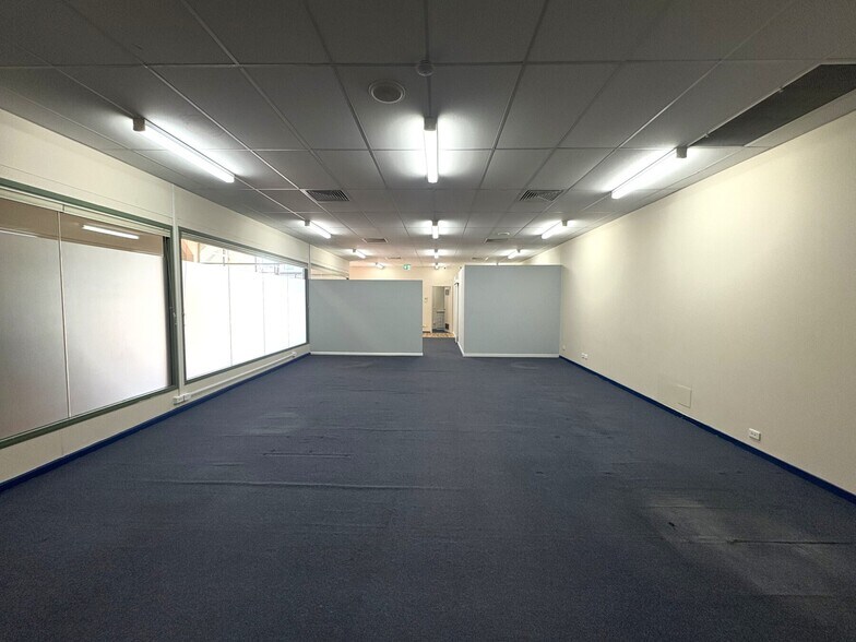 More Photos Of 158 Auburn St, Goulburn Office For Lease