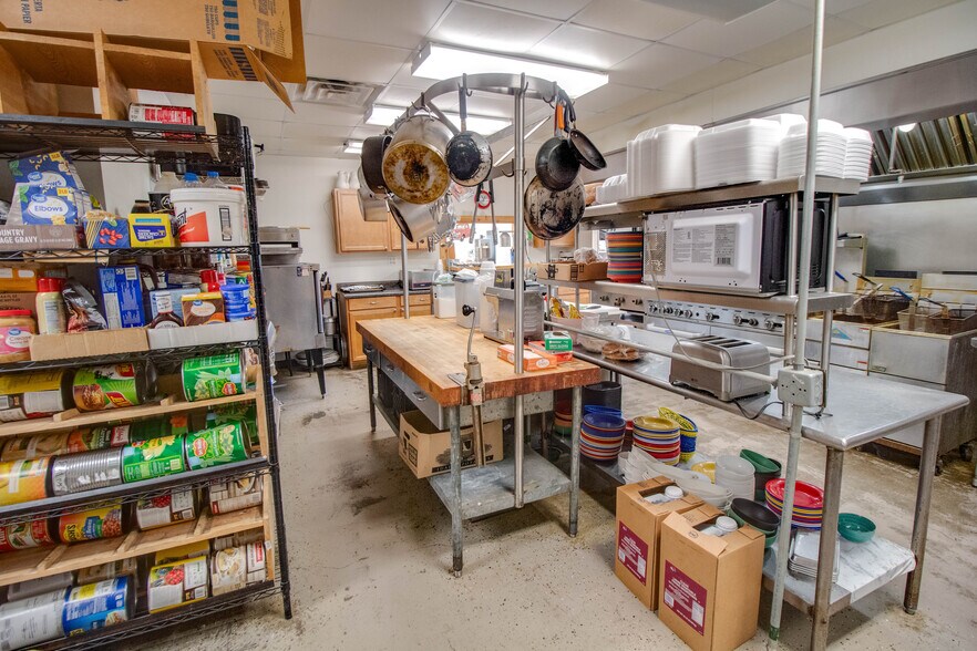 More Photos Of 908 N Main St, Brighton Restaurant For Sale