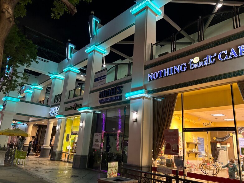 More Photos Of 14622 Ventura Blvd, Sherman Oaks Unknown For Lease