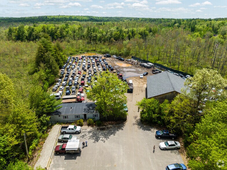 More Photos Of 55 Hall Rd, Londonderry Auto Repair For Sale