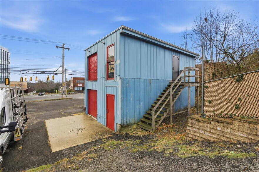 More Photos Of 559 Orange Ave, West Haven, Ct, West Haven Storefront For Sale