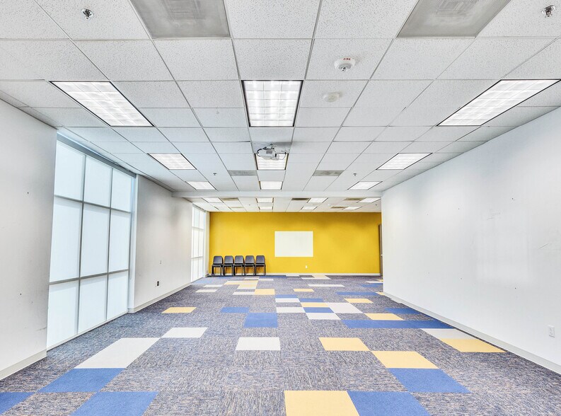 More Photos Of 9100 Hwy 290 E, Austin Research And Development For Sale