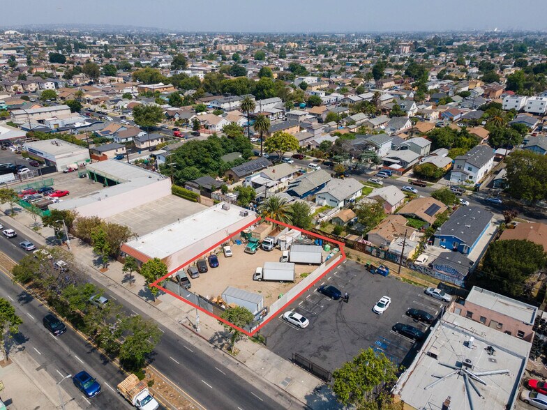 More Photos Of 235 E Manchester, Los Angeles Land For Sale