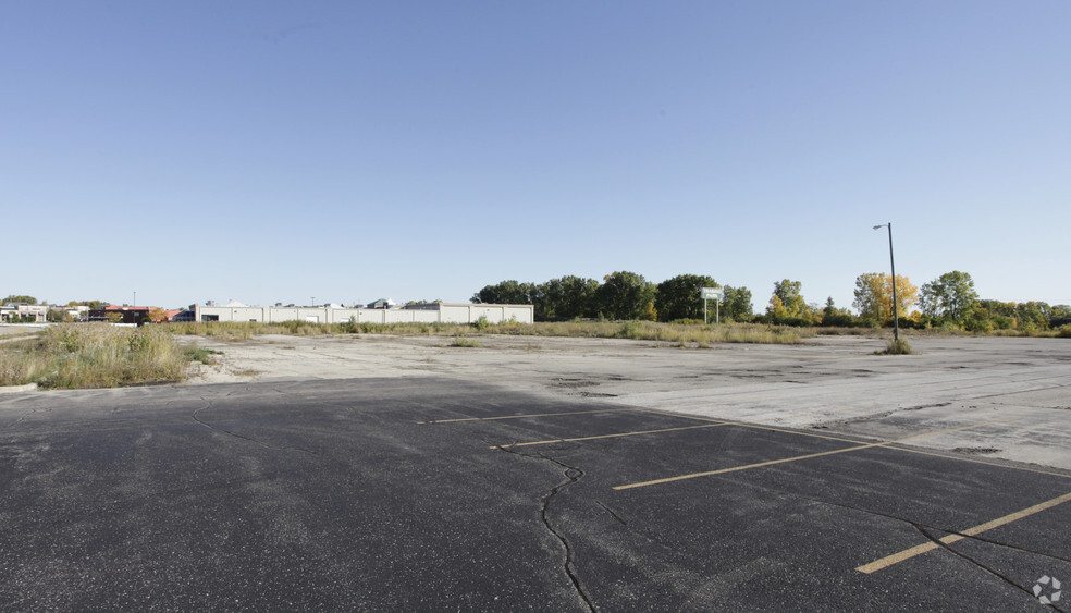 Primary Photo Of N Federated Dr, Appleton Land For Sale