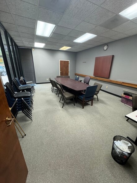 More Photos Of 5000 McGinnis Ferry Rd, Alpharetta Light Distribution For Sale