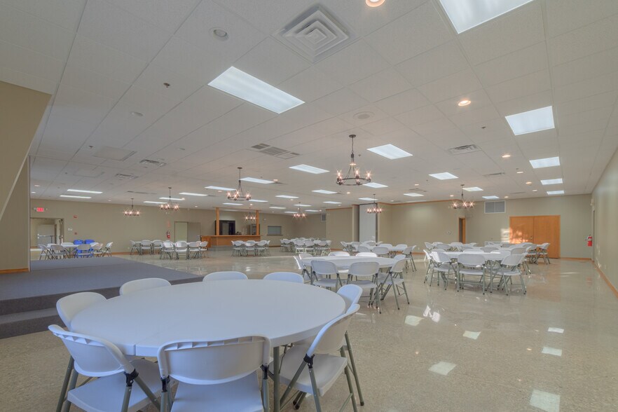 More Photos Of 1610 SE 3rd St, Newton Lodge Meeting Hall For Sale