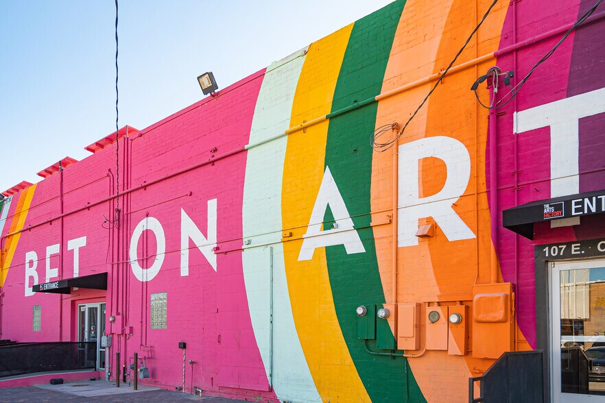 More Photos Of 630 S 3rd St, Las Vegas Office For Sale