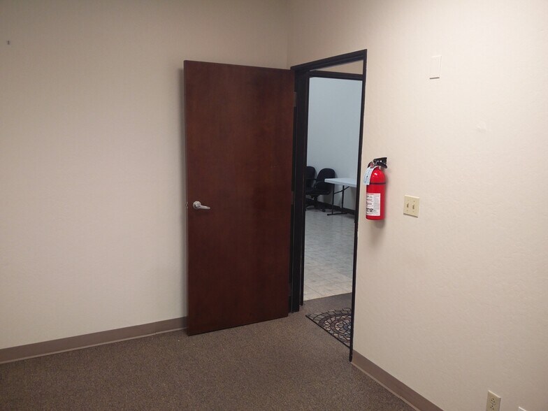 More Photos Of 46560 Fremont Blvd, Fremont Warehouse For Sale